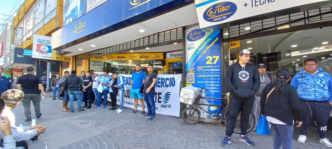 Protesta Frente A Castillo Tres Trabajadores Fueron Echados Sin Ning N